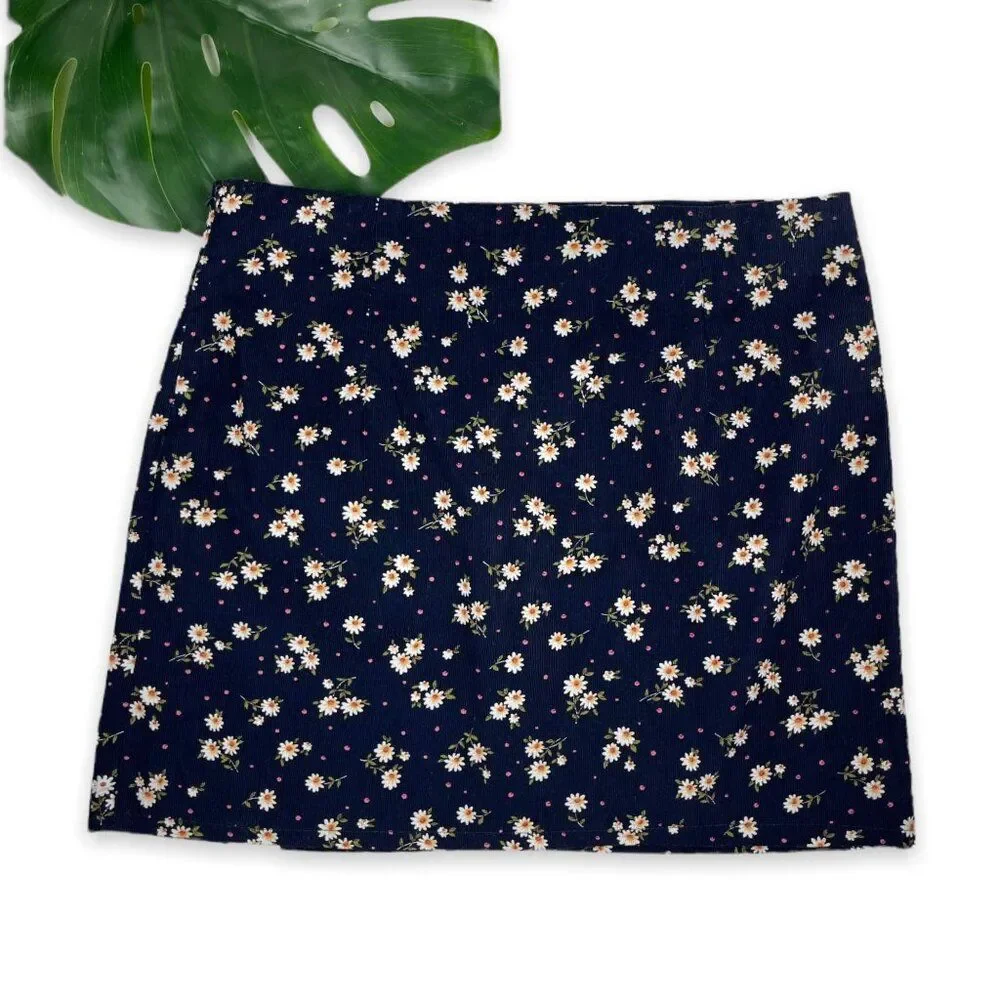 Princess Polly NWT Luisa Daisy Floral 90s Corduroy Mini Skirt